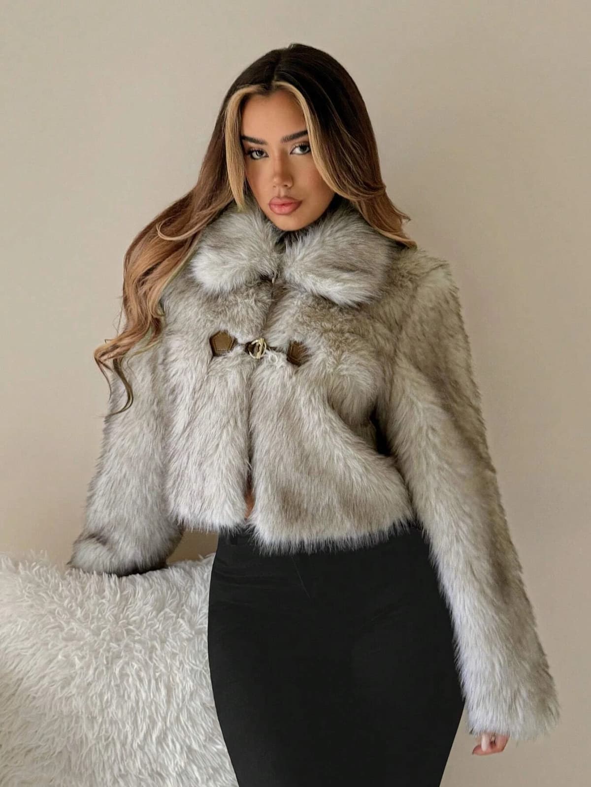 Women's Faux Fur Coat Cropped Fluffy Plush Lapel Collar Grey Warm Winter Jacket Elegant Luxe Chic Quiet Luxury