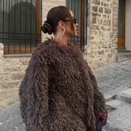 Women's Fluffy Faux Fur Coat Thick Warm Shaggy Oversized Brown Jacket TikTok Viral Streetwear Y2K Fashion Outerwear Long Sleeve