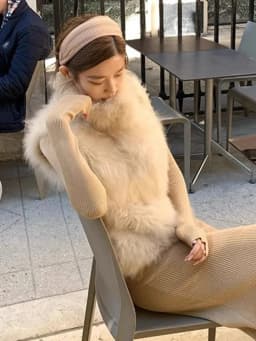 DEAT Fashion Stand Collar Sleeveless Fluffy Faux Fur Vests Women's Thick Warm Simple White Coats Autumn New 7A6164