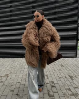 Women Winter Faux Fur Coat Long Shaggy Fuzzy Jacket Camel Brown Oversized 2026 New Luxury Warm Trendy Streetwear Outwear