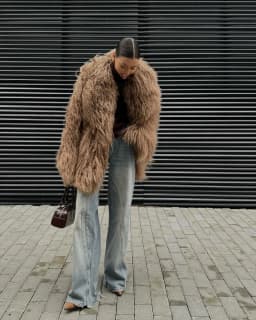 Women Winter Faux Fur Coat Long Shaggy Fuzzy Jacket Camel Brown Oversized 2026 New Luxury Warm Trendy Streetwear Outwear