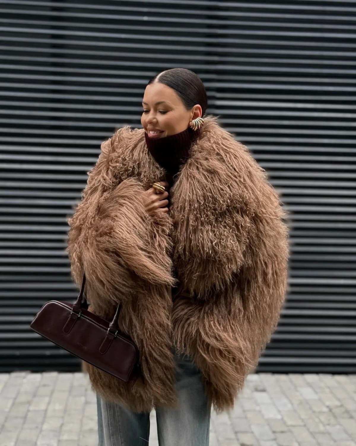 Women Winter Faux Fur Coat Long Shaggy Fuzzy Jacket Camel Brown Oversized 2026 New Luxury Warm Trendy Streetwear Outwear