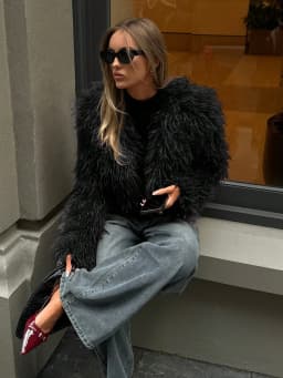 Women Winter Faux Fur Coat Black Cropped Fluffy Shaggy 2026 New Y2K Party Trendy Streetwear Outerwear