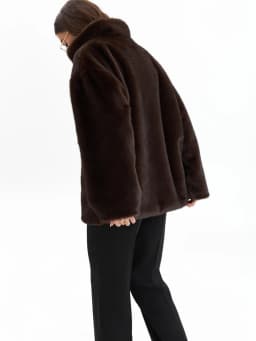 LIMO Ladies Half‑Zip Faux Fur Coat Stand Collar Casual Loose Fit Fashion Plush Outer Jacket With Pockets