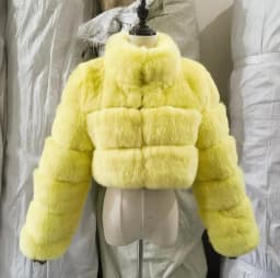 DEAT Fashion Women's Faux Fur Coat Stand Neck Long Sleeve Zipper Short Solid Color Thick Warm Jackets Winter 2024 New 7AB6434