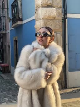 Neo Mint Street Style Long Eco Faux Fur Coats Women 2025 Winter Fluffy Gradient Fox Fur Jacket Brand Fashion Girls Overcoats