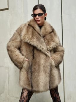 IG Women Wide Lapel Faux Fur Mid-Length Coat, Insulated Fluffy Oversized Jacket, Winter Warm Street Style Casual Outerwear