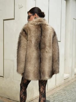 IG Women Wide Lapel Faux Fur Mid-Length Coat, Insulated Fluffy Oversized Jacket, Winter Warm Street Style Casual Outerwear