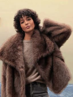 Retro Long Sleeved Fur Jacket for Women Solid Color Lapel Faux Fur Cardigan Tops Fashion Ccasual Thickened Warm Overcoat