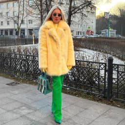 2025 New Mid Length Light Blue Faux Fur Coat Women Autumn Winter Eco Friendly Plush Fashion Temperament Top