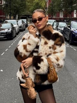 Women Faux Fur Coats Jackets Turn Down Collar Print Coat Thick Warm Y2k Streetwear Jacket Elegant Work Outerwear Autumn Winter