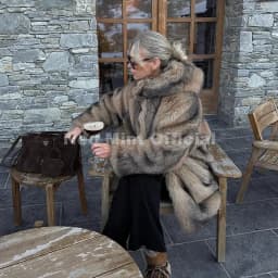 Neo Mint Vintage Luxury Fashion Hooded Faux Fur Coat Women 2025 Winter Slavic Style Girl Striped Fox Fur Jacket Long Overcoat