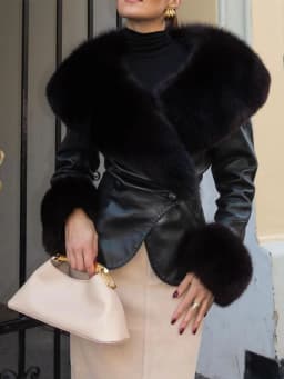 Black Faux Fur Collar Leather Jacket Elegant Lapel V-neck Waist Cinching Long-sleeved Short Coats Lady Winter Commute Coat 2026