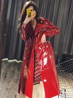 Lautaro Autumn Long Shiny Reflective Patent Faux Leather Trench Coat for Women Sashes Double Breasted Runway European Fashion