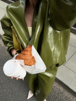 Women Fashion Faux Leather Jacket Turn Down Collar Long Sleeve Zipper Drop Shoulder Oversized Jackets 2026 Autumn All-match Coat