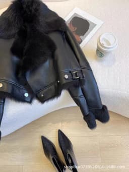 Faux PU Leather Coats Women Fur Collar Coat Thick Warm Short Jackets Spring Streetwear Button Open Stitch Jacket Autumn Winter