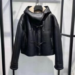 2026 New Autumn Winter Moto Lambswool Jacket Outwear Women's Wear Corner Buckle Loose Short Hooded Warm Leather Jacket Tops