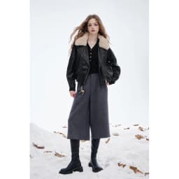ELFSACK 2025 Winter New Arrivals Y2K Vintage Chic Layered Lapel Faux Leather Short Jacket For Women