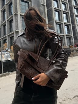 Street Women's Short Leather Jacket Slim Waist Cinched Lapel Long Sleeve Zipper Female Coat 2026 Autumn Lady Fashion Jackets