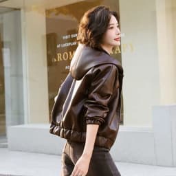 Short Leather Jacket Women's Hooded 2026 New Popular Autumn And Winter PU Leather Jacket With Thick Fleece Coat Fashionable Top