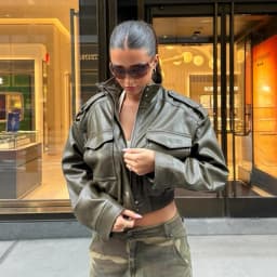 Suninheart Winter Faux Leather Bomber Jacket Women Short Zipper Front Lapel Outerwear Multiple Pockets Warm Jackets