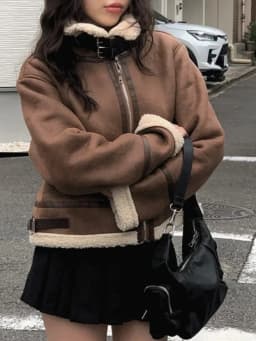 Fashionable Short Fur Leather Coat Women's Hong Kong Style Retro Chic High-End Winter 2025 Women's Fashion Outerwear
