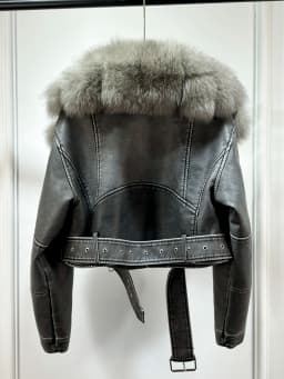 2025 Women Vintage Pu Faux Leather Short Jacket With Belt Streetwear Female Zipper Retro Coat Outwear Big Real Fox Fur Collar