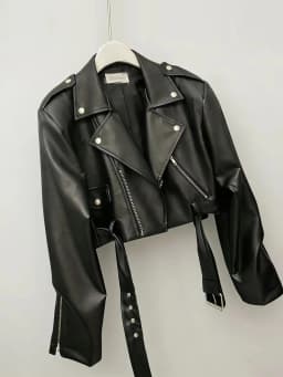 Black Zipper Motorcycle Leather Jacket Women's Short Style 2026 Spring New Design PU Short Coat Versatile Youth Fashion