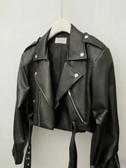 Black Zipper Motorcycle Leather Jacket Women's Short Style 2026 Spring New Design PU Short Coat Versatile Youth Fashion