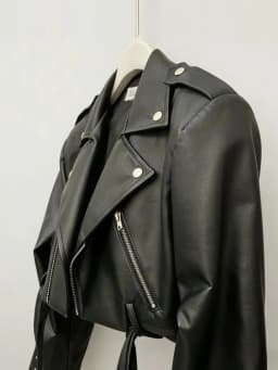 Black Zipper Motorcycle Leather Jacket Women's Short Style 2026 Spring New Design PU Short Coat Versatile Youth Fashion