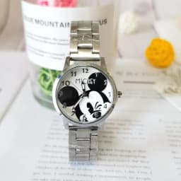 2024 Anime figure Steel Mickey Mouse Minnie Kids Student Cartoon Watch Aolly Steel Quartz Watches Clock for Boys Girls Gift