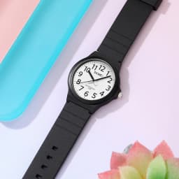 SKMEI 2557 Fashion Quartz Wristwatch 5Bar Waterproof Student Wrist Watch Women Men Fashion Casual Outfit Clock For Raining Day