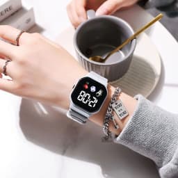 NEW Kids Watches with Bracelet Sport LED Digital Watches Silicone Strap Sport Electronic Wristwatch for Children Boys Girls Gift