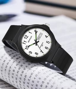 SANDA 9072 Fashion Students Quartz Watch New Design Soft TPU Strap Water Resistant Outdoor Sports Wrist Watches for Man