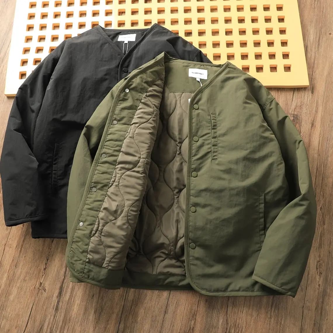Afashion Men's Winter Thickened Cotton Jacket Lightweight Warm Retro Loose Casual V-Neck Cotton Coat Polyester Fiber Fill Regu