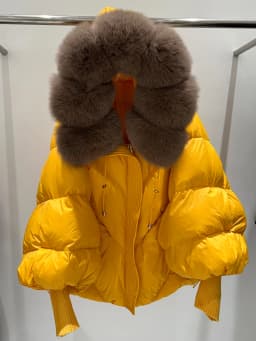 Janveny2026 New Winter Large Real Fur Hooded Puffer Jacket Women Thicken Warm Knitted Sleeve Coat White Duck Down Mid Long Parka