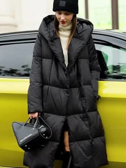 AMII Minimalist 2024 Down Puffer Coat For Women Winter Long Bread Coat Light Thick Warm Quality Fashion Outerwear New 12424110