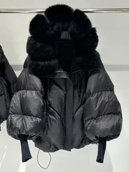 Lagabogy 2025 New Winter Large Real Fur Hooded Puffer Jacket Women White Duck Down Mid Long Parka Thick Warm Knitted Sleeve Coat