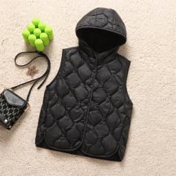 Fashion Lightweight Hooded Down Vest Woman Short Slim Fit Warm Winter Puffer Waistcoat Women Gilet Single Breasted VT-335