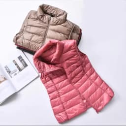 Autumn and Winter Down Vest Women's Short Ultra-light Duck Down Jacket Windproof Vest Warm Women's Sleeveless Jacket