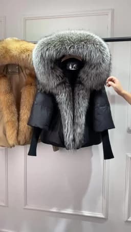 Lagabogy 2025 Winter Women Warm White Duck Down Jacket Loose Hood Puffer Coat Natural Real Fox Fur Collar Thick Luxury Outerwear