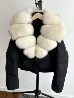 Lagabogy 2025 Big Real Fox Fur Collar New Winter Women Puffer Jacket 90% White Duck Down Coat Female Single Breasted Warm Parkas