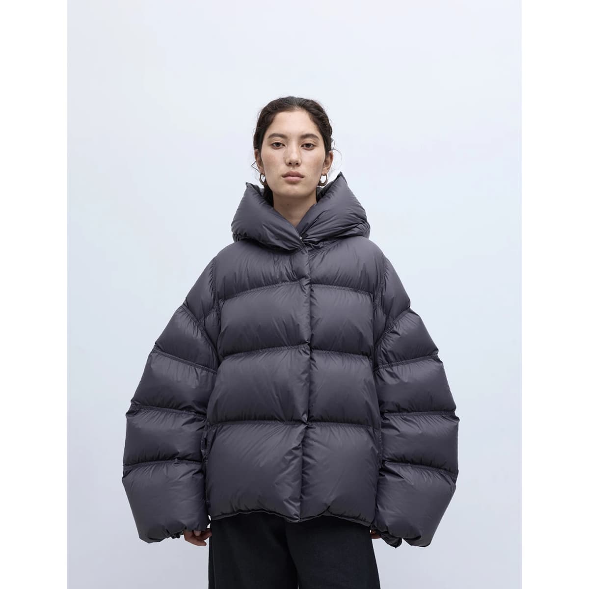 Stylish Silhouette~90% White Goose down Hooded down Jacket for Women, Curved Sleeve Puffer Coat, Thickened Outerwear, Winter 2025 New Model