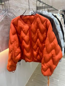 Lagabogy Women Loose Round Neck Short White Duck Down Coat Outwear Autumn Winter Lightweight Wave Quilted Puffer Jacket Female