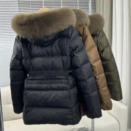 High Quality White Duck down Puffer Jacket Thick Short Style Fur Collar Warm Commute Style Women's Winter Coat