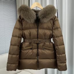 High Quality White Duck down Puffer Jacket Thick Short Style Fur Collar Warm Commute Style Women's Winter Coat