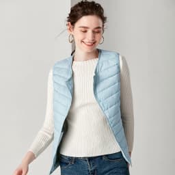 New Causal Women White Duck Down Vest Ultra Light Vest Jacket Winter Weightless Round Collar Sleeveless Coat