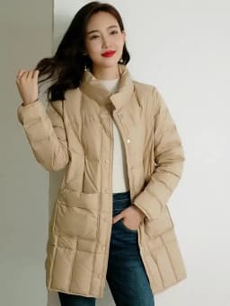 Janveny 2025 New Winter Women Lightweight 90% White Duck Down Jacket Ultra Light Warm Loose Puffer Feather Coat Female Parkas