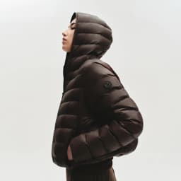 BOSIDENG Women Short Cropped Hooded Down Jacket Lightweight Quilted Puffer Coat Portable Warm Daily Outerwear