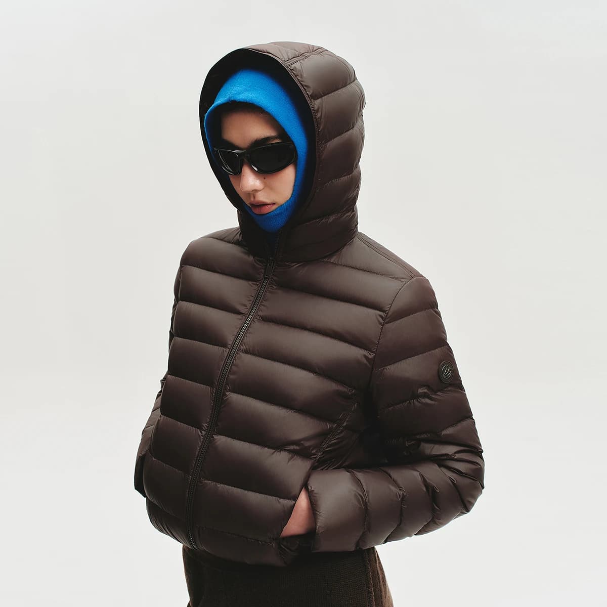 BOSIDENG Women Short Cropped Hooded Down Jacket Lightweight Quilted Puffer Coat Portable Warm Daily Outerwear